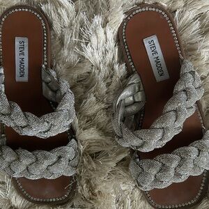 Steve Madden Silver Sandals with Elegant Straps